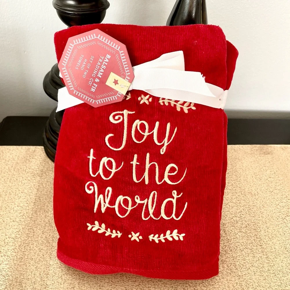 New SET OF 2 JOY TO THE WORLD Hand Towels